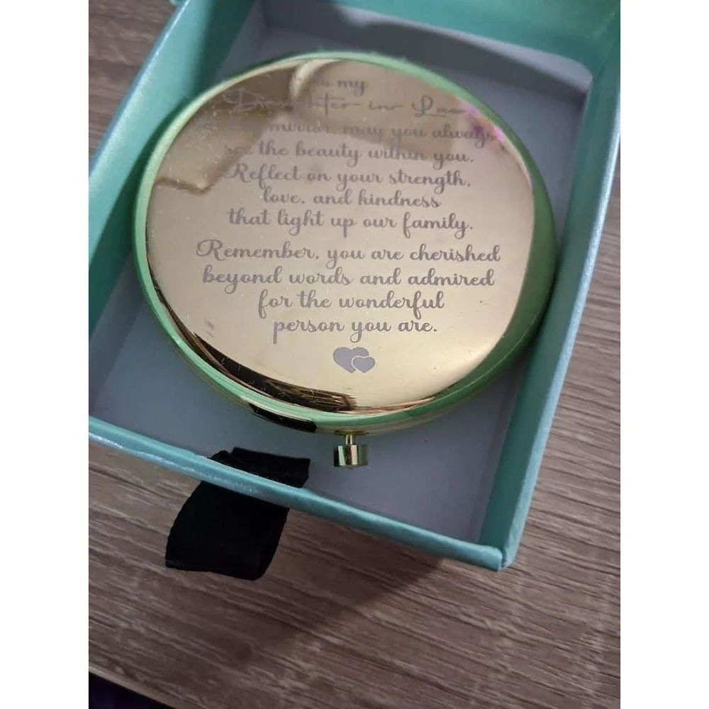 Daughter In Law Engraved Compact Mirror Gold Tone Sentimental Gift‎ with Box